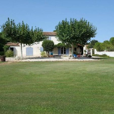 Chambre Au Calme Chez Des Particuliers Saint-Martin-de-Crau Kültér fotó